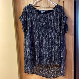 Ruff Hewn‎ black cap-sleeve high/low shirt